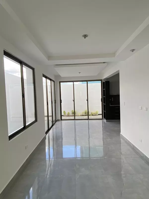 casas - Casa de 3 niveles en Residencial cerrado, Prado Oriental, Aut. de San Isidro 7
