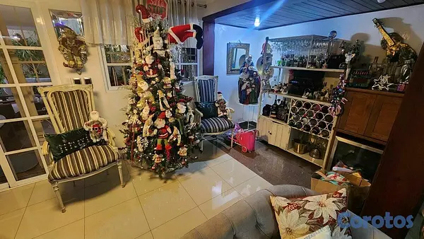 casas - Amplia casa en venta- Los Restauradores  3