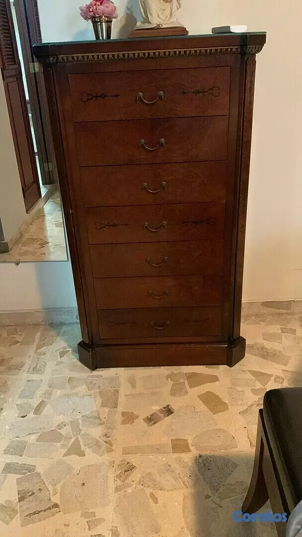 muebles y colchones - Vendo accesorios habitación King en madera italiana. 1