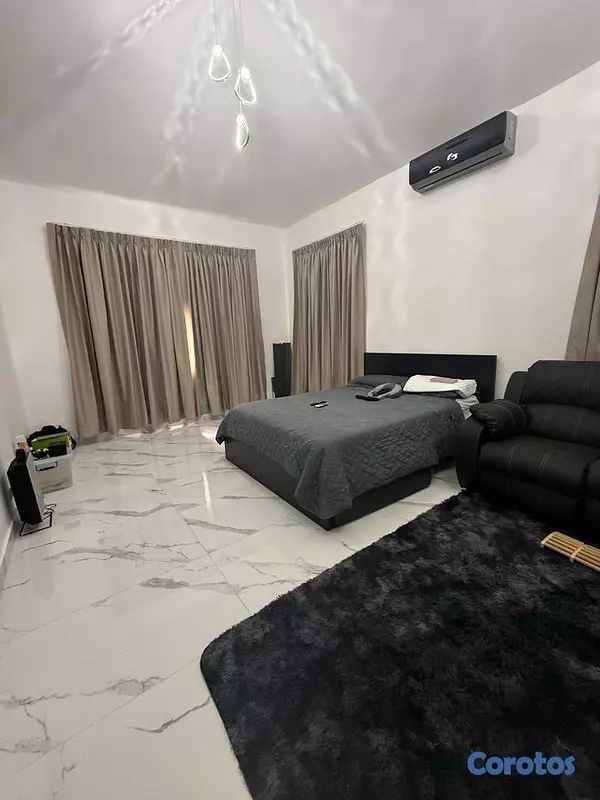 casas - Vendo casa de 4 niveles en el sector amanecer 6