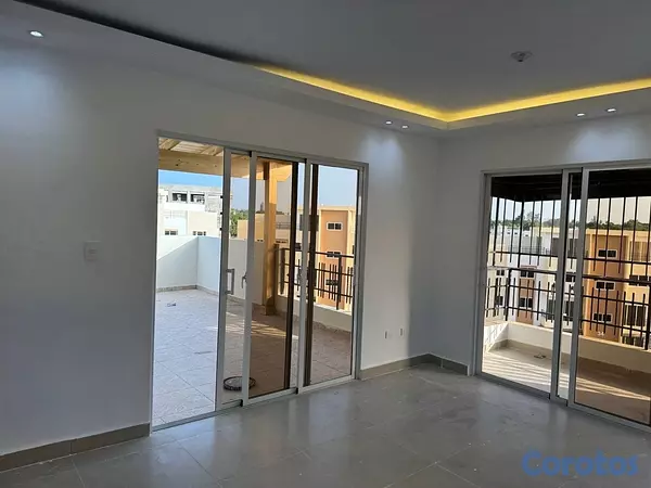 apartamentos - Tu nuevo hogar te espera – Amplio Penthouse en Alquiler. 4to - 5to nivel 8