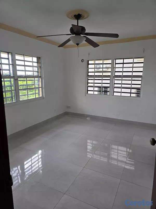 apartamentos - Alquila apartamento 3er piso Residencial Mar Carib 5
