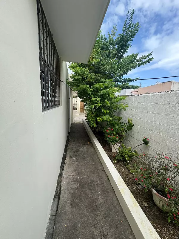casas - Casa en Venta – Av. Independencia  Santo Domingo. 7