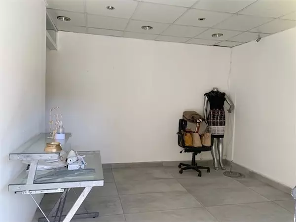 oficinas y locales comerciales - Local céntrico castellana 2