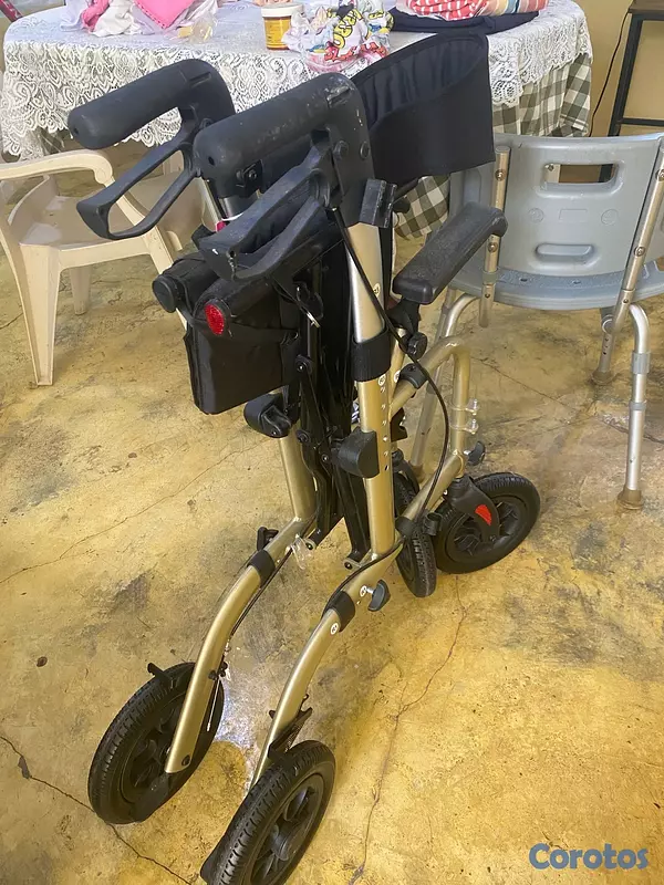 Salud y Equipamiento Médico - silla de ruedas y silla de baño  5