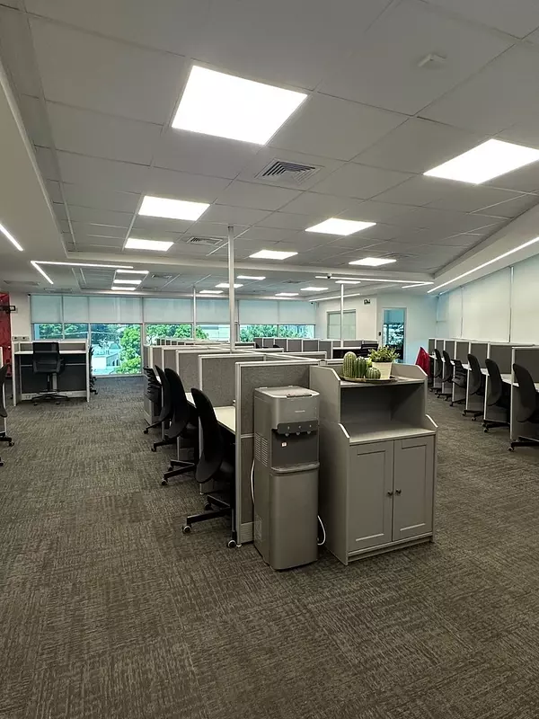 oficinas y locales comerciales - Alquilo local 485 mts para oficina, call center  3