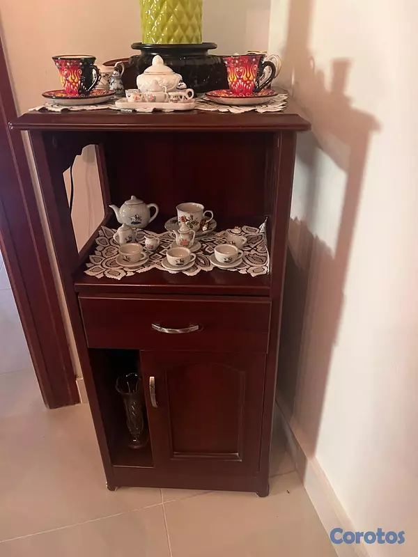 muebles y colchones - Vendo mobiliario en caoba centenaria para hogar  4