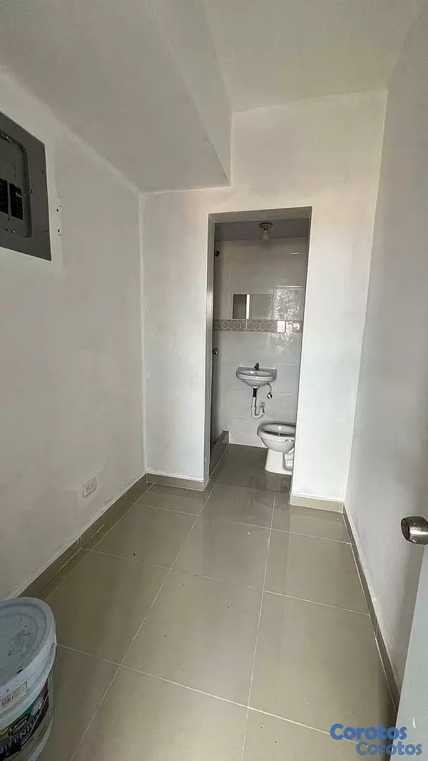 apartamentos - venta de apartamento con 175mts  5to piso con terraza en vista hermosa sto Dgo 3