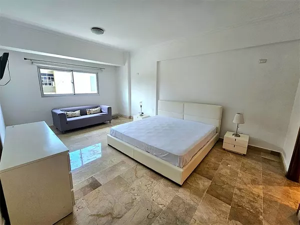 apartamentos - Apartamento en Alquiler en Piantini
US$3,300 con linea blanca
US$2,800 vacío 6