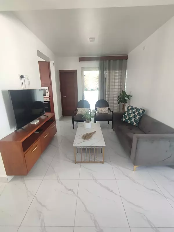 apartamentos - Apartamento con Patio, Amueblado en Llanos de Gurabo 4