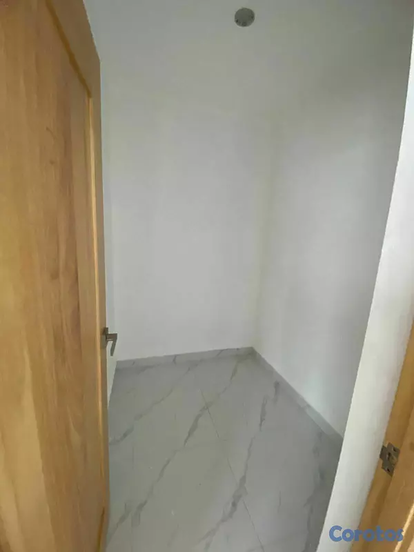 apartamentos - VENDO Apartamento en Av. Ecológica con dos parqueo 7