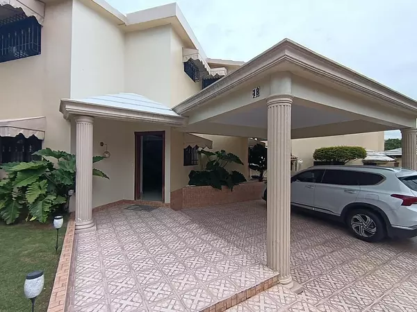 casas - Casa en Venta, Altos De Arroyo Hondo RD$16,000,000 5