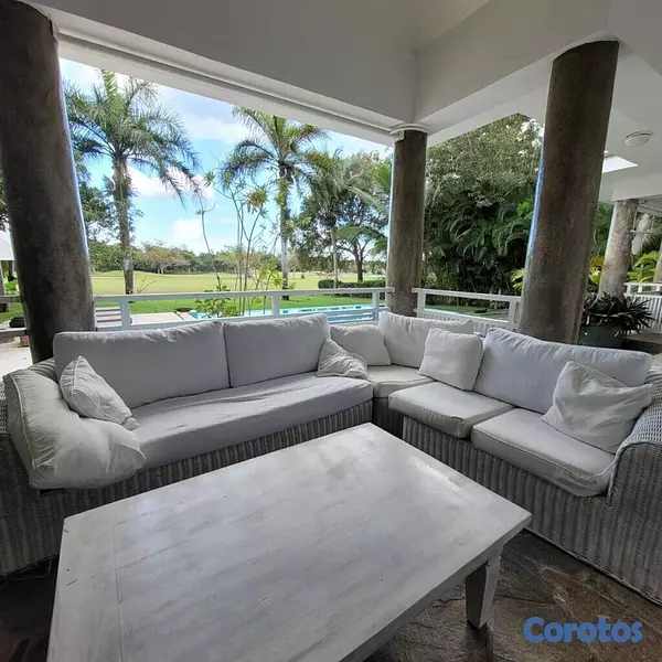 casas vacacionales y villas - Vendo hermosa y acogedora villa con vista al campo de golf con 3