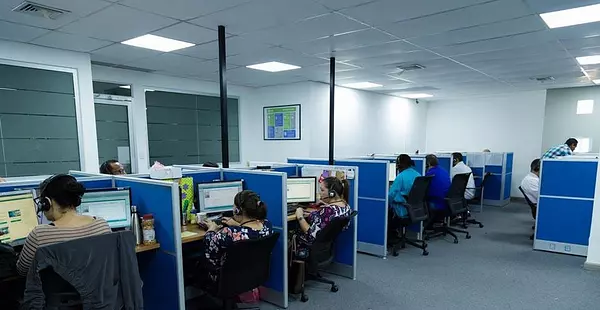 oficinas y locales comerciales - 🔵 Alquilo Oficina  3er piso 400 mts en Naco 
 3