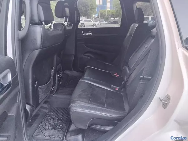 jeepetas y camionetas - JEEP GRAND CHEROKEE LATITUD 4X4 2018 5