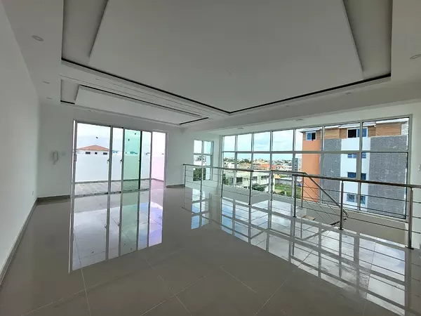 penthouses - Apartamento en venta, cuarto y quinto piso con escalera interna (Penhouse H.C) 3