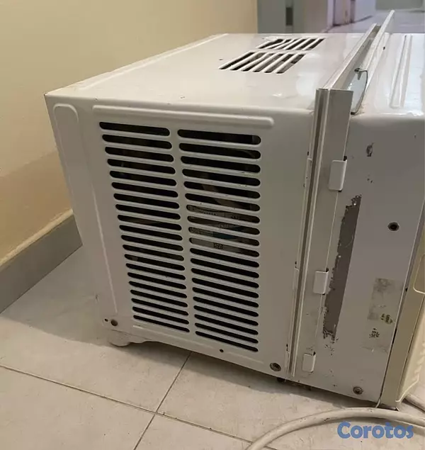 aires acondicionados y abanicos - Se vende aire acondicionado de ventana  2