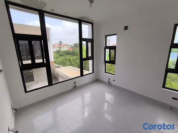 casas - venta de casa en proyecto cerrado autopista de san isidro Santo Domingo este  2