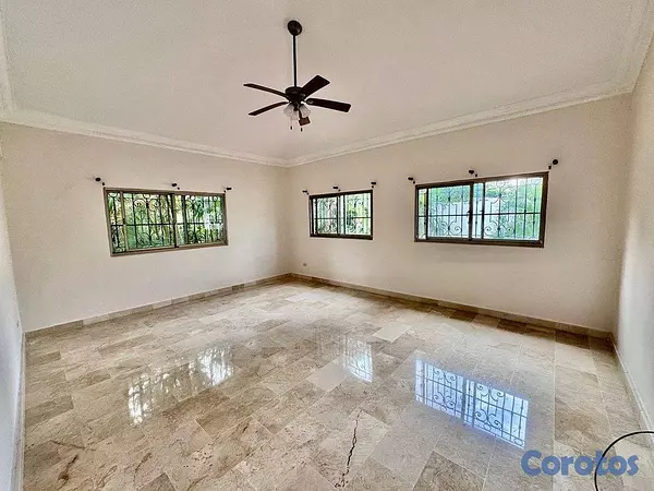 casas - Casa de 3 habitaciones 3 baños en alquiler en Los  5