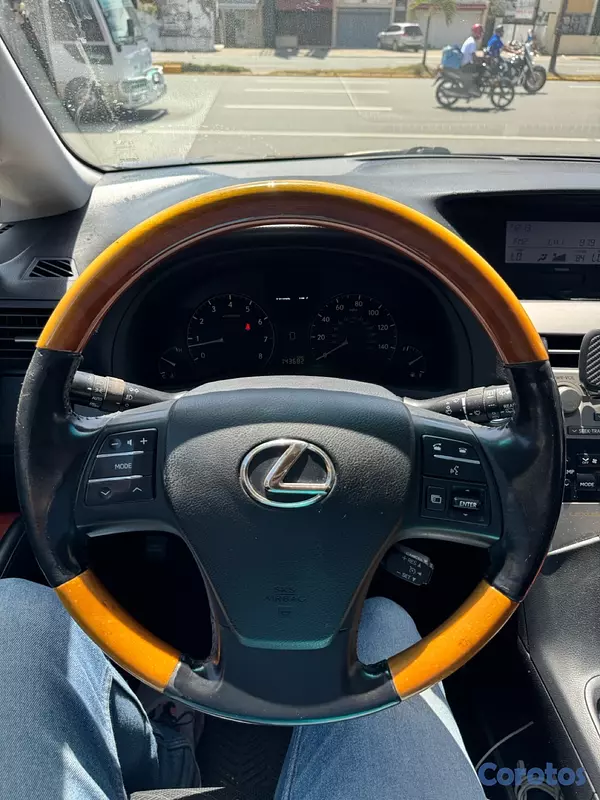 jeepetas y camionetas - Lexus RX-350 Premium Package 2011 11