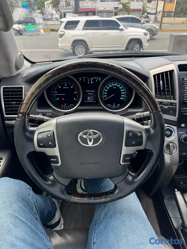 jeepetas y camionetas - Toyota Land Cruiser VX 2010 11
