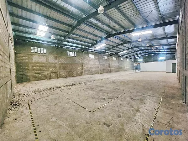 oficinas y locales comerciales - NAVE INDUSTRIAL GURABO SANTIAGO DOBLE ALTURA Y OFI 5