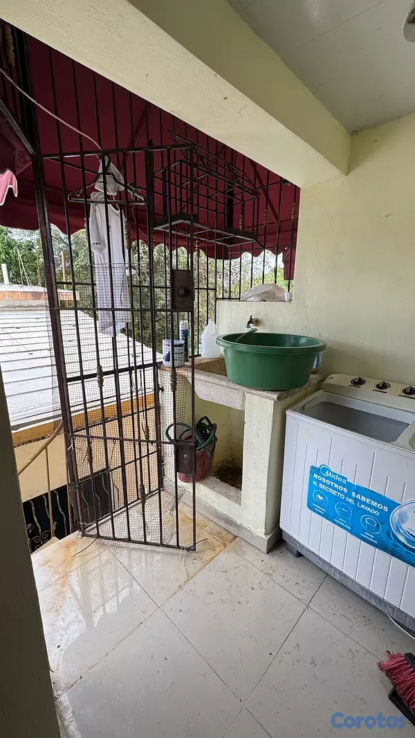 apartamentos - venta de apartamento en el ensanche Ozama 3er piso con 122mts Santo Domingo  4