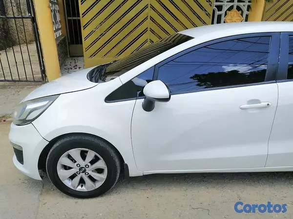 servicios profesionales - Alquiler carro para Uber  3
