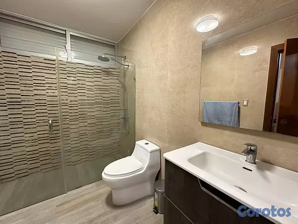 casas - Casa de 4 habitaciones 4 baños 4 parqueos en alqui 5