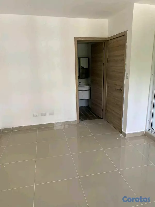 apartamentos - Oportunidad en Manoguayabo: Amplio Apartamento de 3 Habitaciones! 4