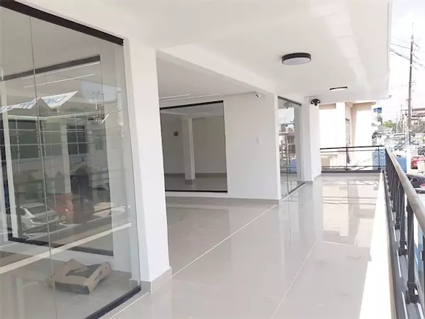oficinas y locales comerciales - Locales en  el  millon 2
