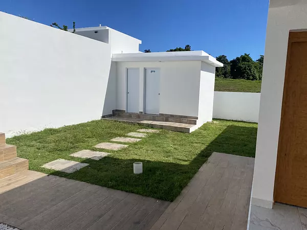 casas - casa nueva con patio en puerto plata  4