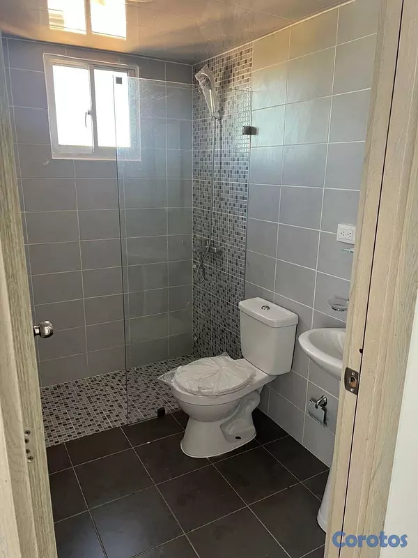 apartamentos - Se alquila habitación por semanas o meses (tipo roomie). 3