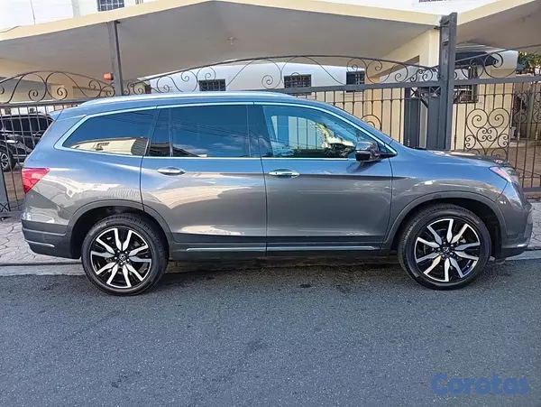 jeepetas y camionetas - Honda Pilot AWD Touring 2021 4
