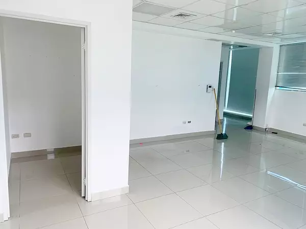 oficinas y locales comerciales - Local corporativo prados  6