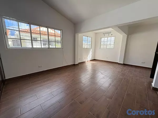casas - Propiedad esquinera comercial  9