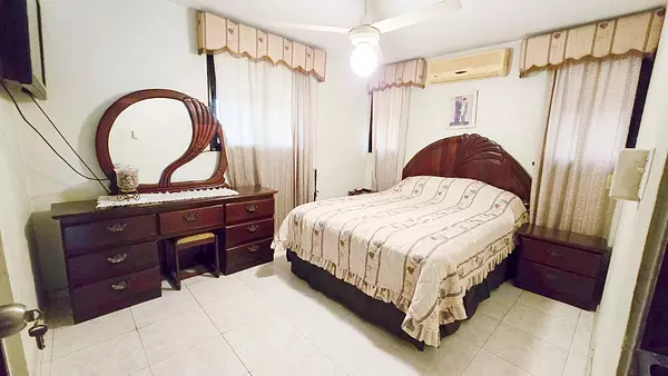 casas - Propiedad en venta céntrica  7
