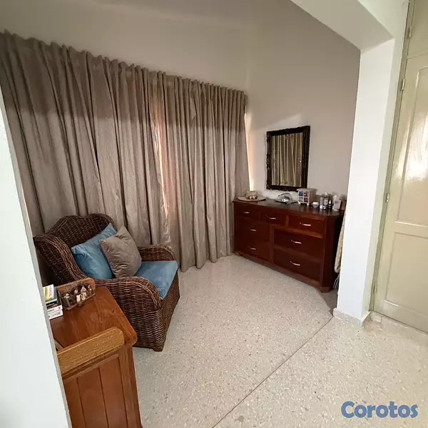 casas - casa en venta en la ind. entre Ind y José contreras RD 13,500 12
