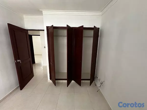 apartamentos - ¡Oportunidad! Vendo apartamento en Santo Domingo Oeste. 3er Nivel. 7