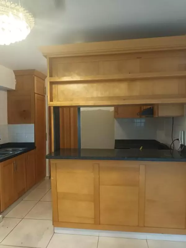 apartamentos - Vendo  Amplio apartamento en 1er nivel en Los Prados 169.67 m23 hab. 4