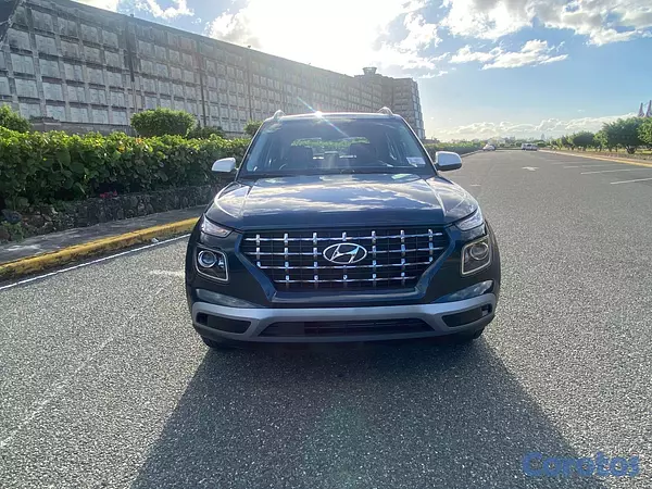 jeepetas y camionetas - Venue 2021 full como nueva 20