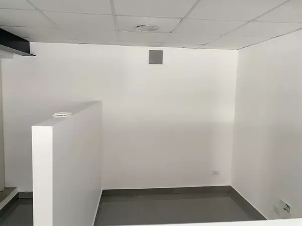 oficinas y locales comerciales - Oficina corporativa en los prados  5