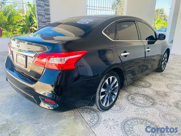 carros - Nissan Sentra 2018 8