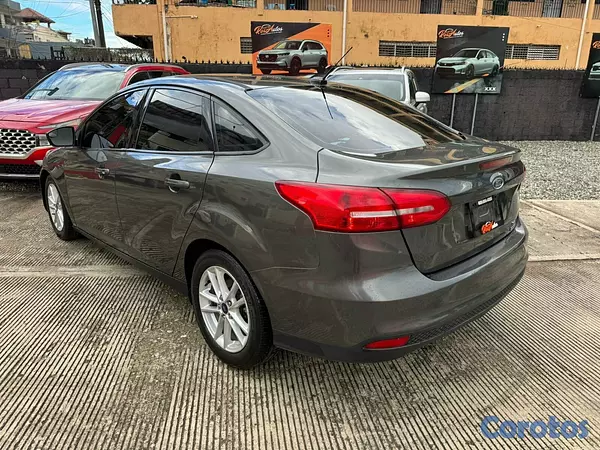 carros - Ford Focus SE 2018 4