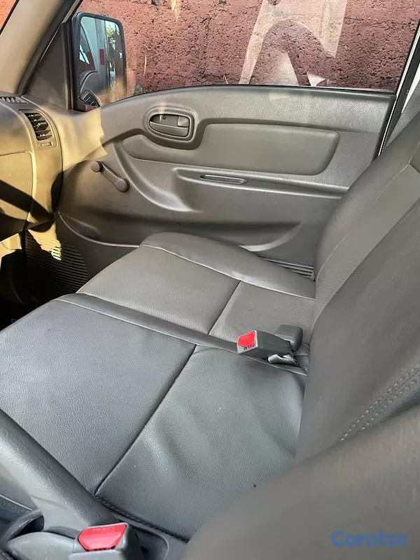 camiones y vehiculos pesados - Hyundai H100 2023 | Como Nuevo | Un solo dueño | 4 7
