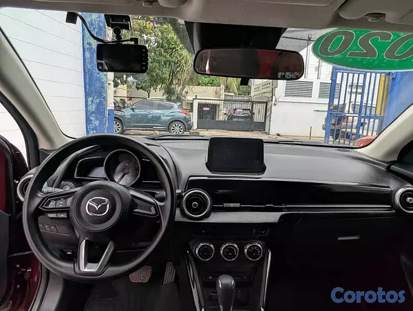 carros - MAZDA2 2020 11