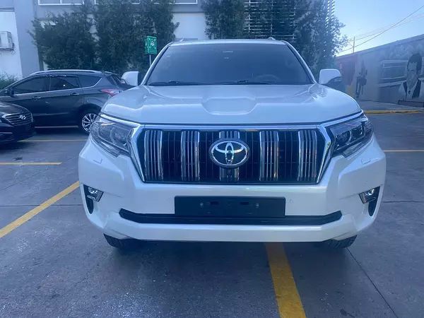 jeepetas y camionetas - Toyota land cruicer prado 2018 gasolina  8