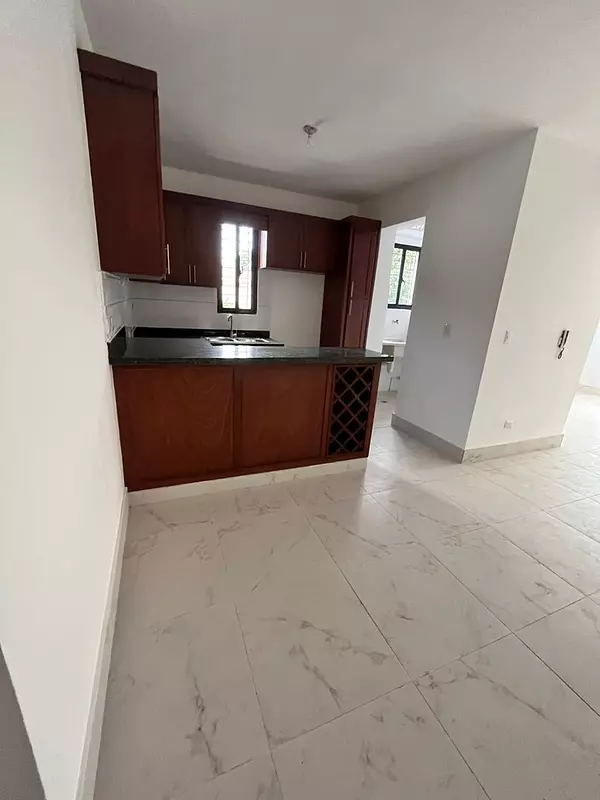 apartamentos - Apartamento en Venta 2do Nivel en Reparto Universitario  3