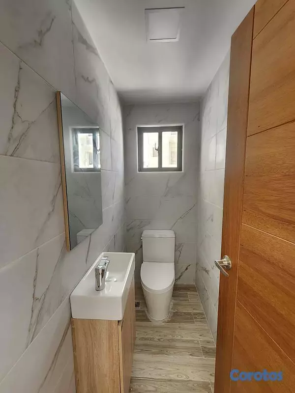 apartamentos - Apartamento en venta 2do nivel en jardines del sur 3