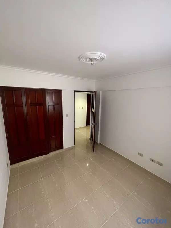 apartamentos - Urb Mirador Sur 
próximo avenida anacona y Rómulo bethancourt  7